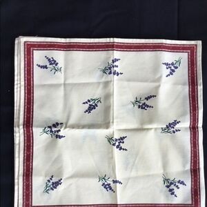 4 soft yellow and red border napkin serviettes lavender flowers